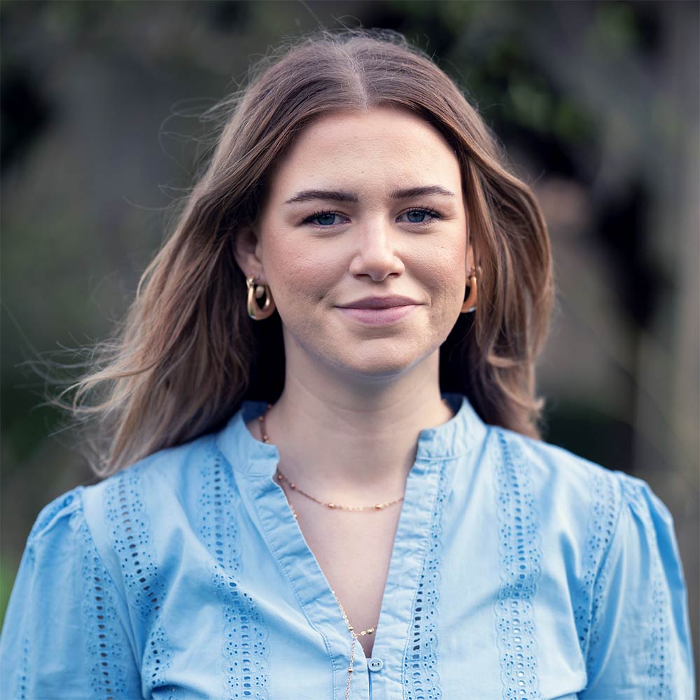 Emilie Portrait photo of Vicki Lewin, Recruitment Manager at Brockwood Park School